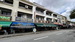 Pavilion Square (D14), Retail #490649281